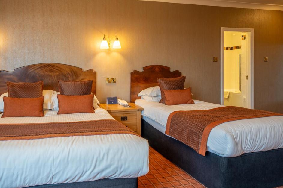 Cairndale Hotel & Spa Dumfries Bagian luar foto