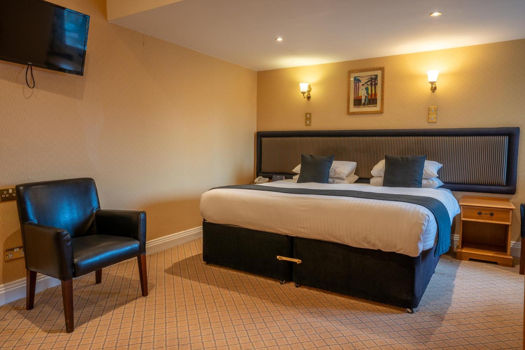 Cairndale Hotel & Spa Dumfries Bagian luar foto